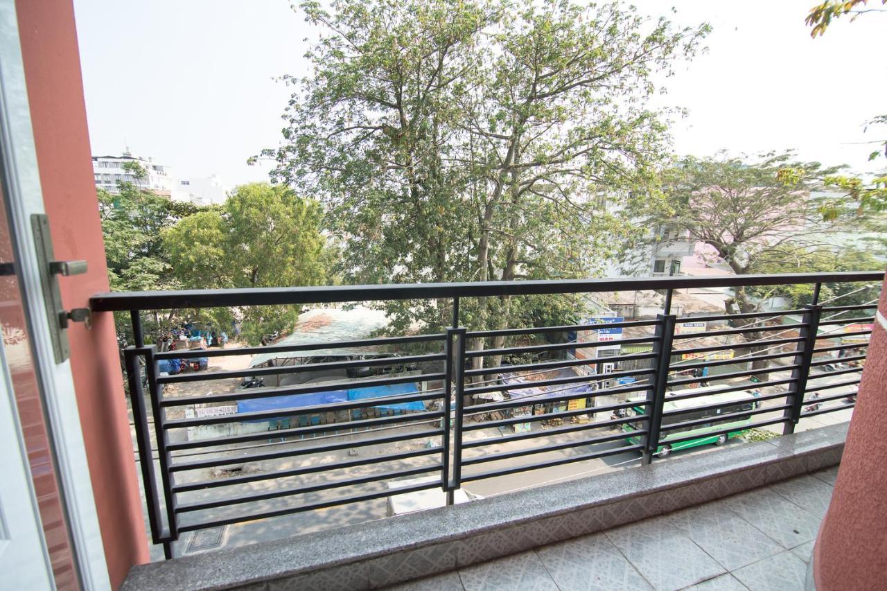 Reddoorz Plus Near Aeon Mall Tan Phu 2 Ho Chi Minh-staden Exteriör bild