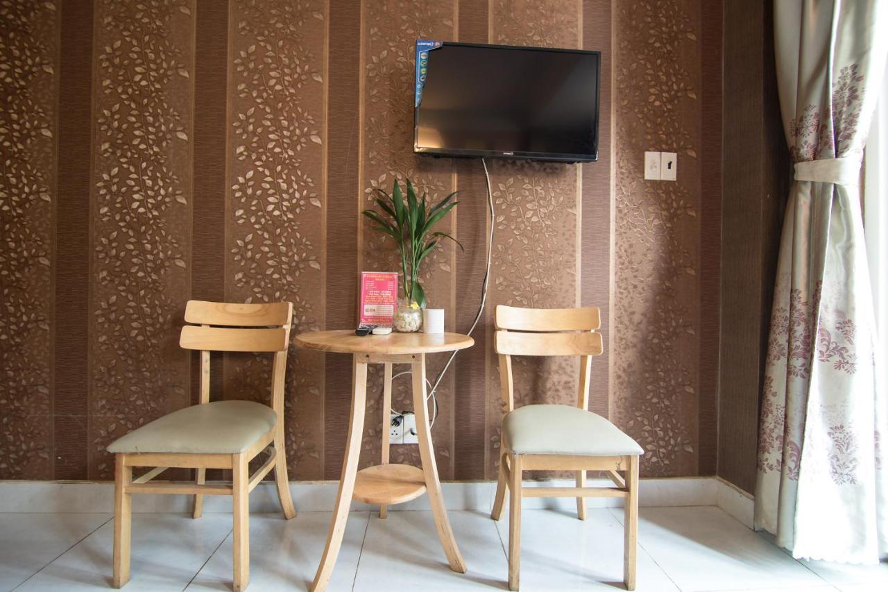 Reddoorz Plus Near Aeon Mall Tan Phu 2 Ho Chi Minh-staden Exteriör bild